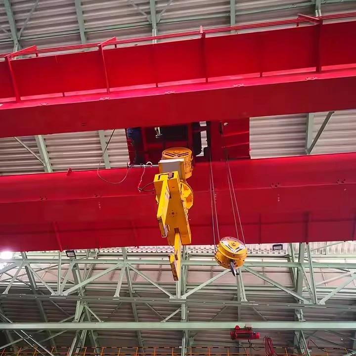 QC Hom Nyiaj Siv Ua Haujlwm Crane