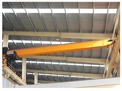 Sab saum toj Khiav Choj Crane